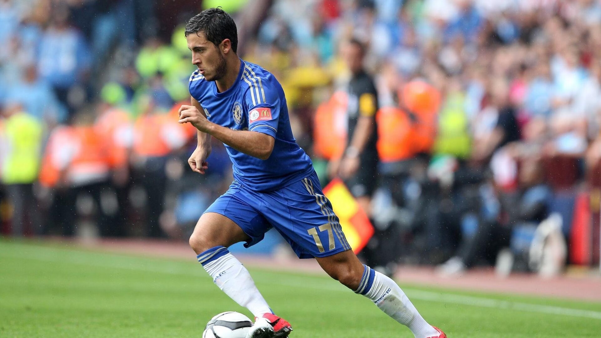 库里:用“铁杆手感”打破三分界限!,库里最铁的一场比赛